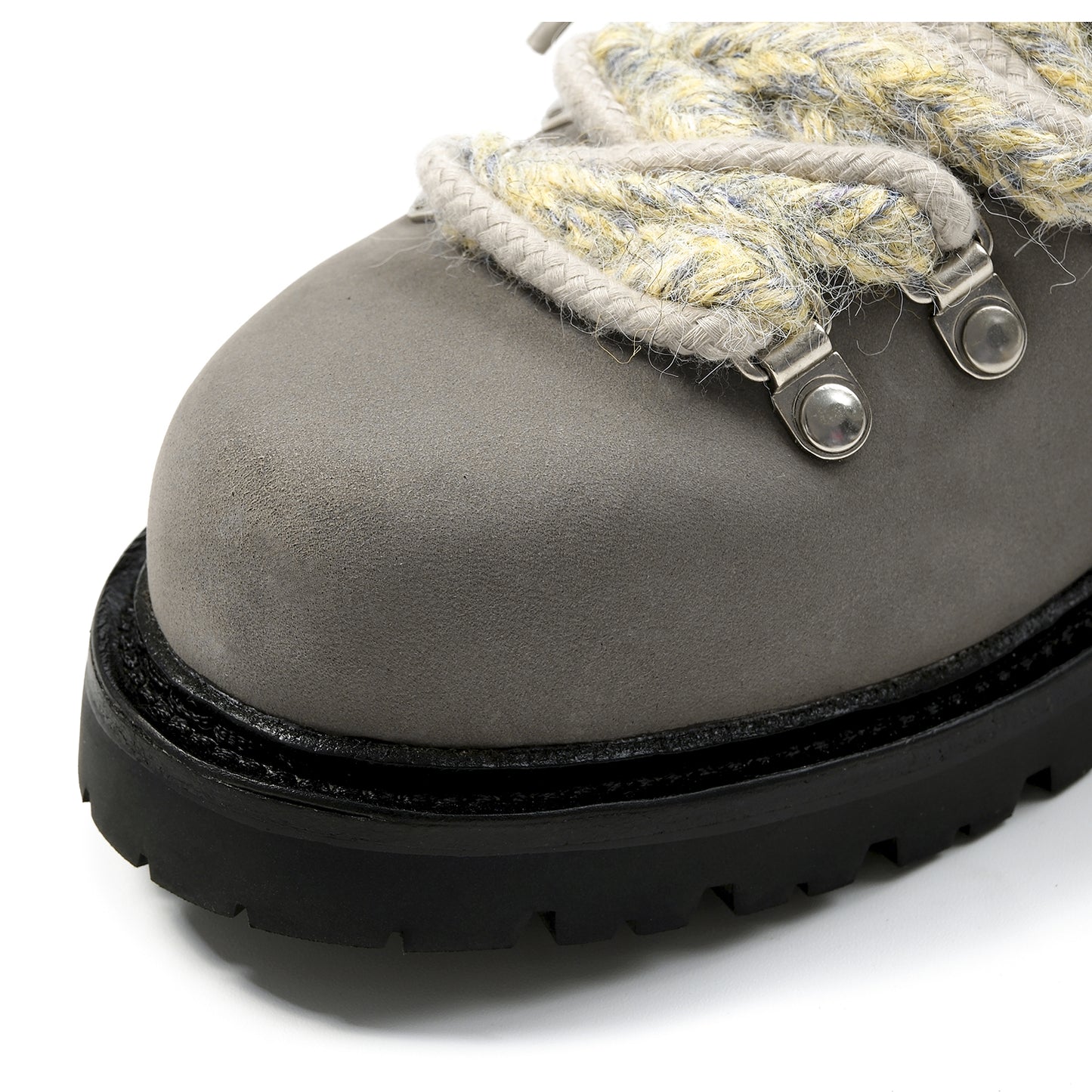 CRICLE CAGE MOUNTAIN DERBY  ELEPHANT