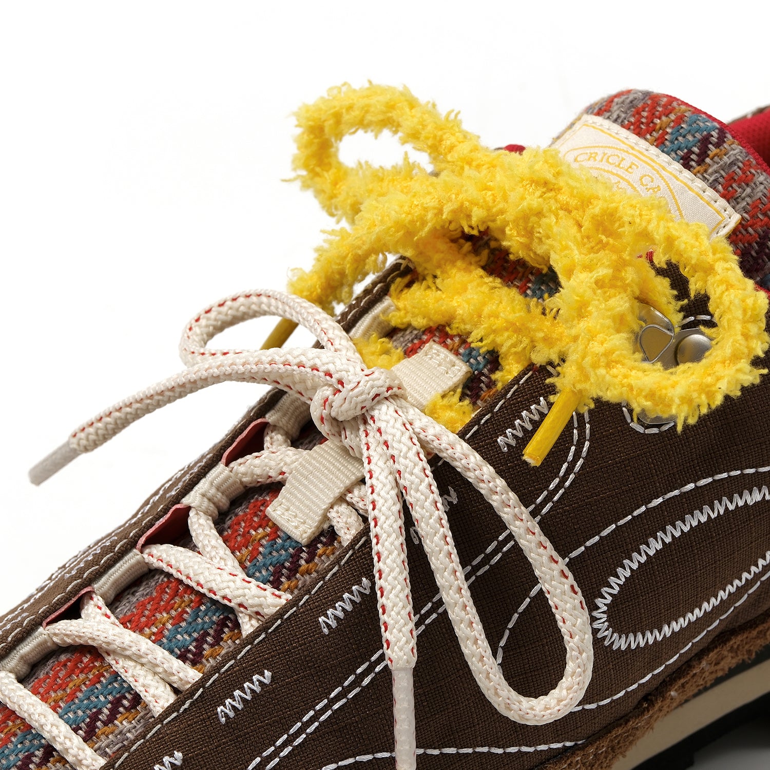 CRICLE CAGE -URBAN OUTDOOR WALKING SHOES SIENNA – Cricle Cage