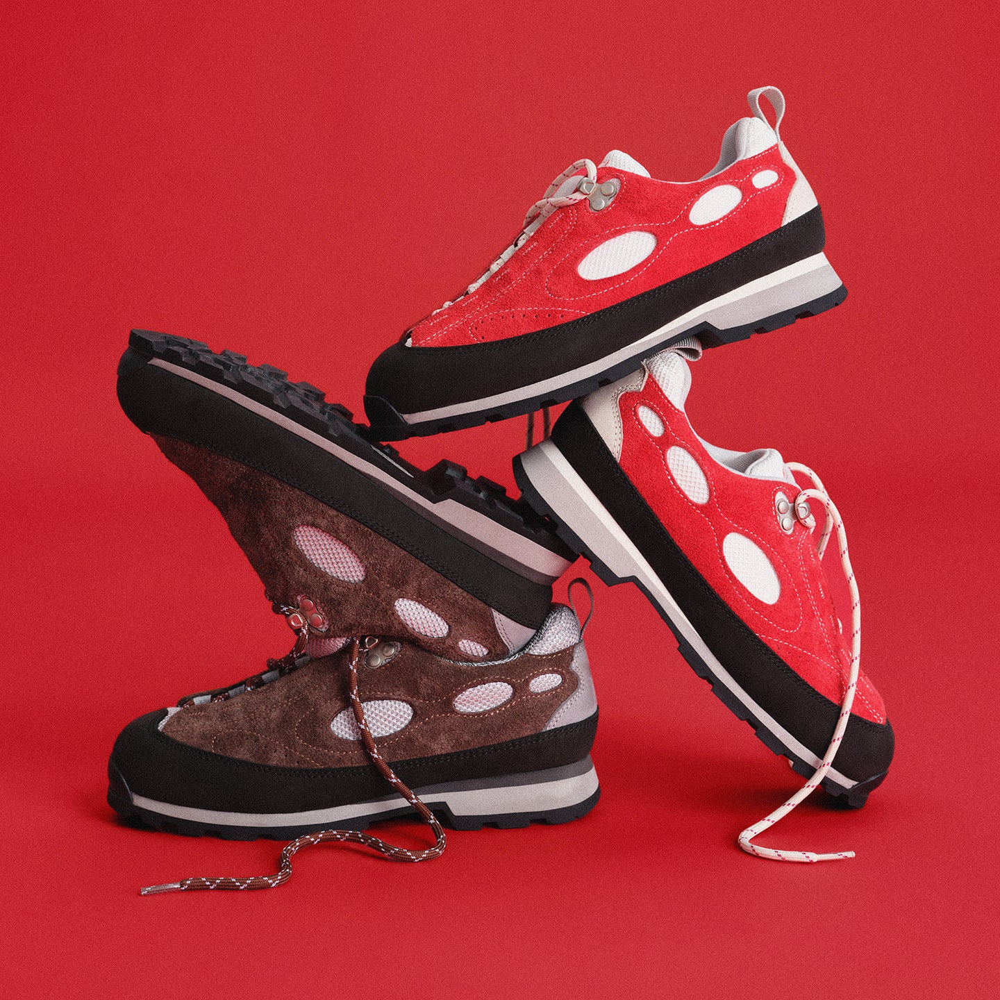 CRICLE CAGE Traveler Footwear Line -Urban Outdoor Walking Shoes